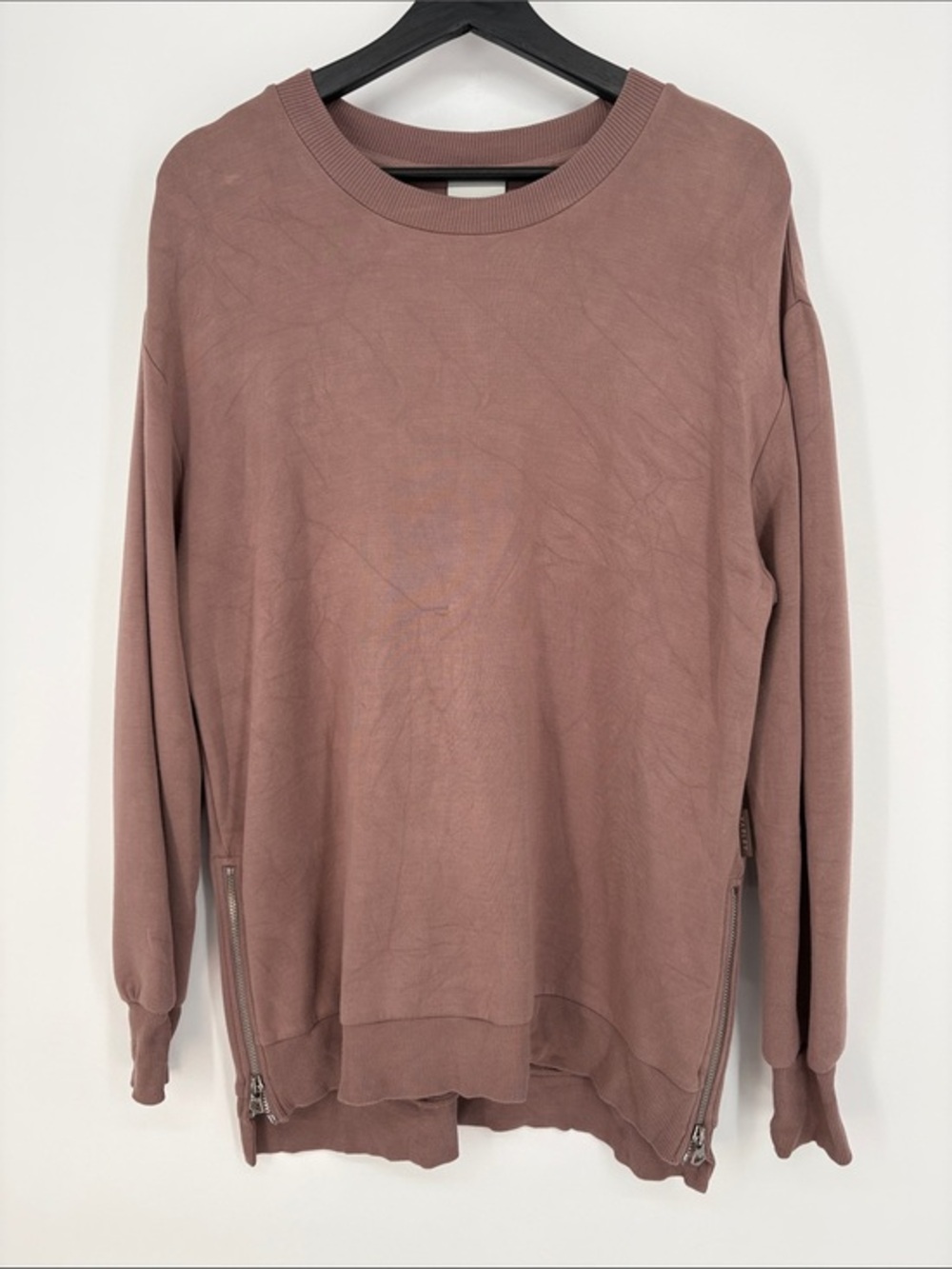 🦭 Varley Mauve Crewneck Sweatshirt with Side Zips